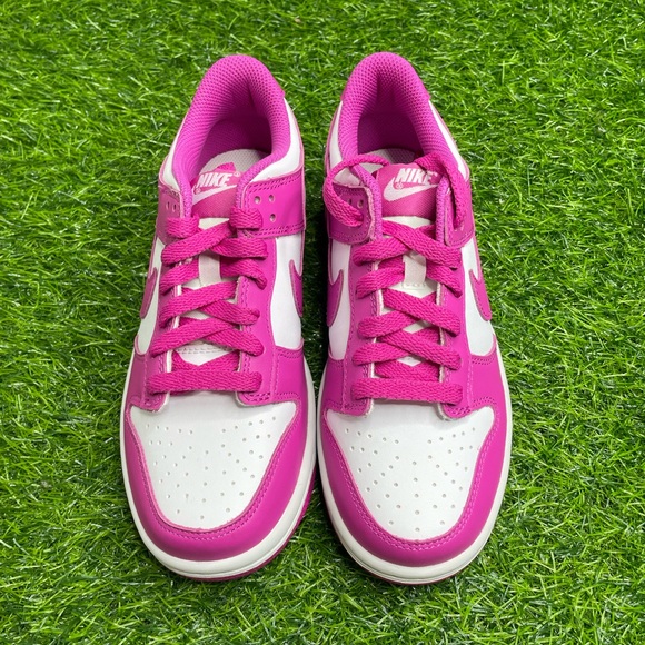 Nike Dunk Low Active Pink Size 4Y (BRAND NEW WITH BOX) - Picture 2 of 7